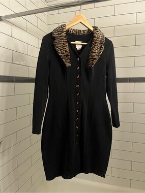 Black Long-Sleeve Dress with Leopard-Print Collar